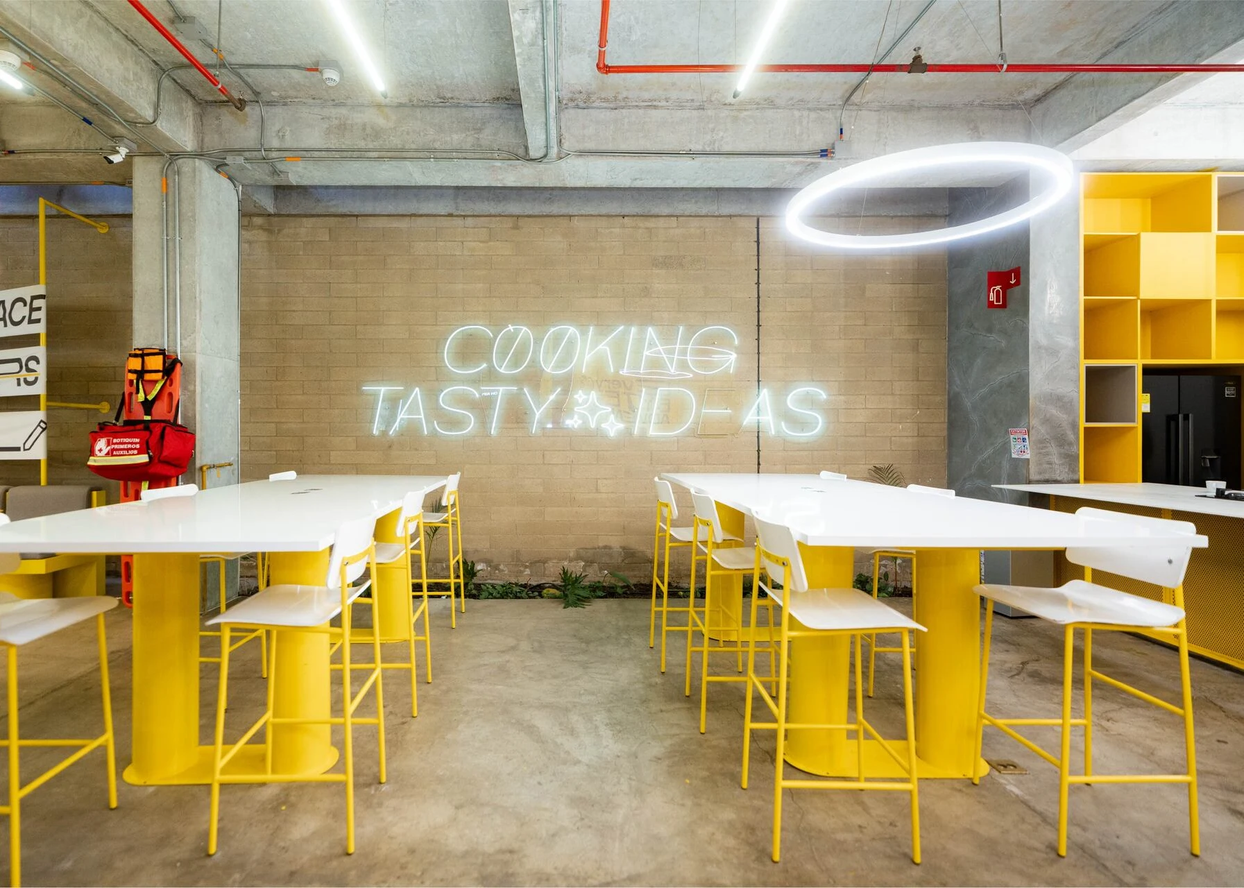 Arcade & Lobby - Image 2